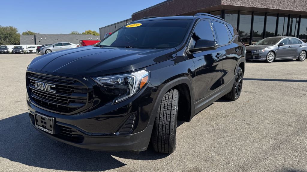Used 2019 GMC Terrain SLE w/ Driver Convenience Package image 3