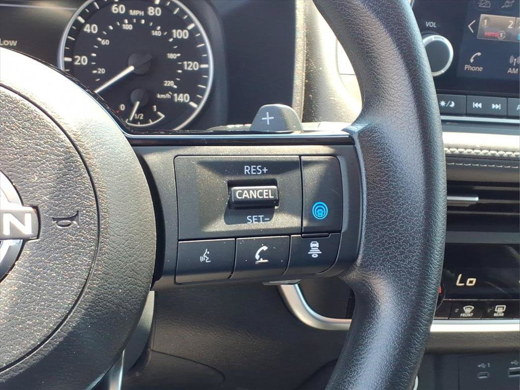 Used 2023 Nissan Rogue SV AWD/4WD image 13