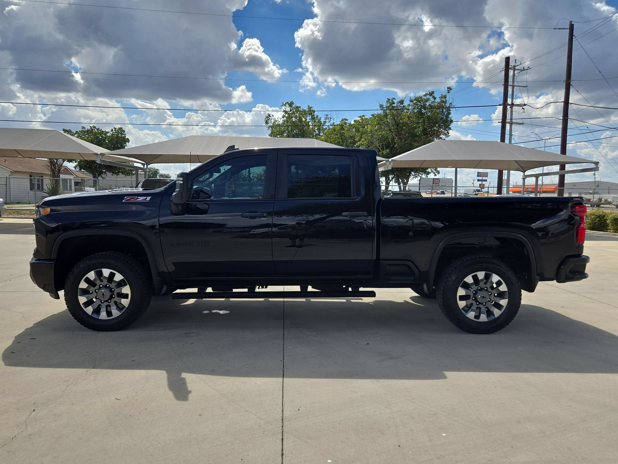Certified 2024 Chevrolet Silverado 2500 Custom w/ Custom Value Package AWD/4WD image 6