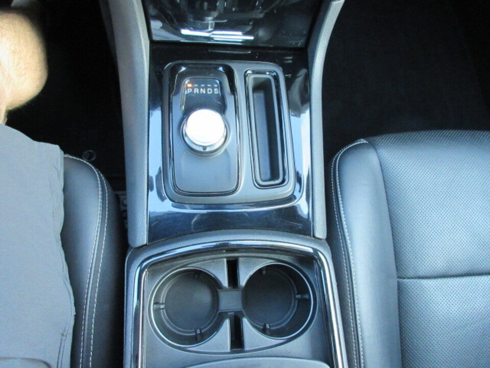 Used 2023 Chrysler 300 S w/ Comfort Group image 23