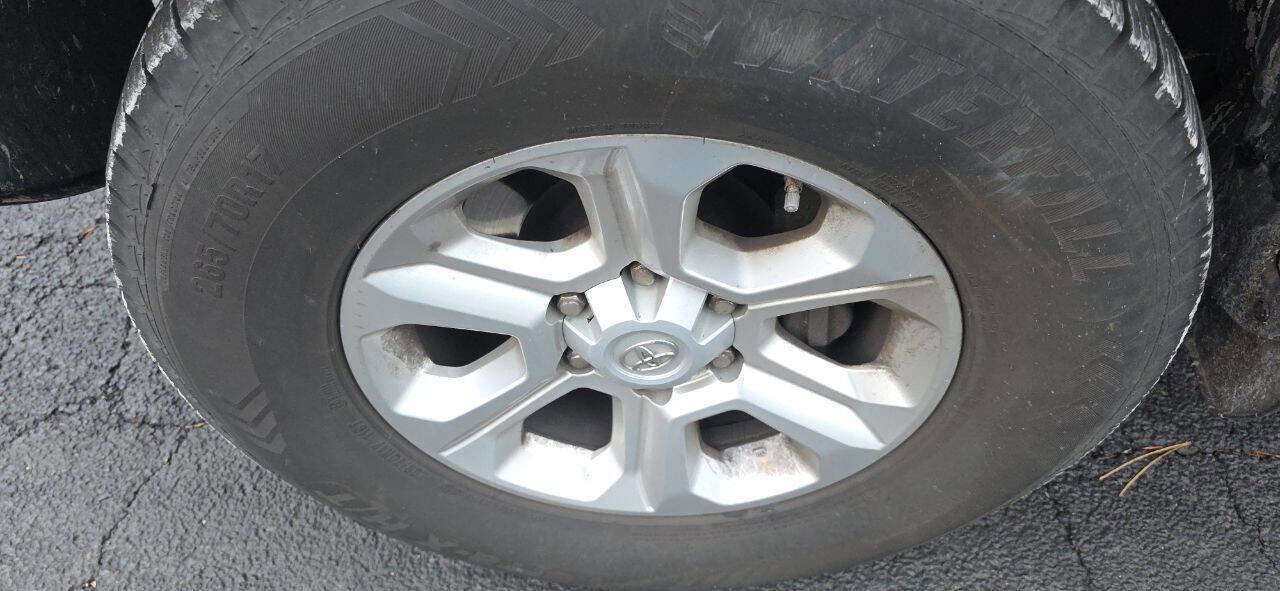 Used 2017 Toyota 4Runner SR5 image 15