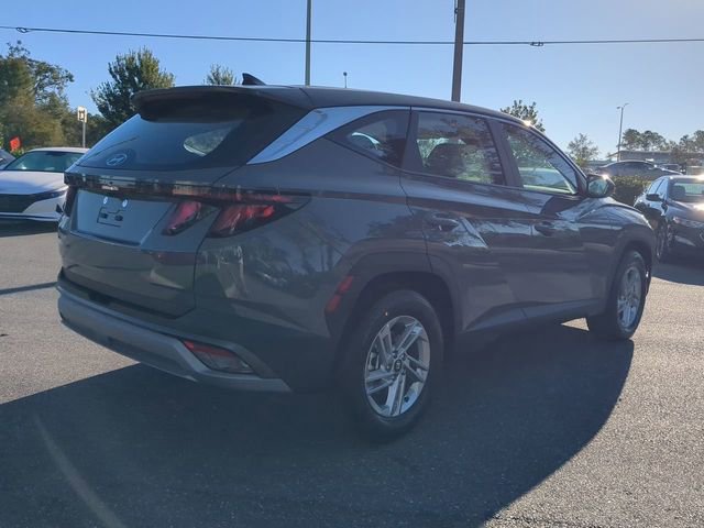 New 2025 Hyundai Tucson SE image 5