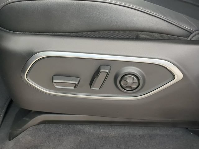 New 2026 Jeep Grand Wagoneer L Limited AWD/4WD image 24
