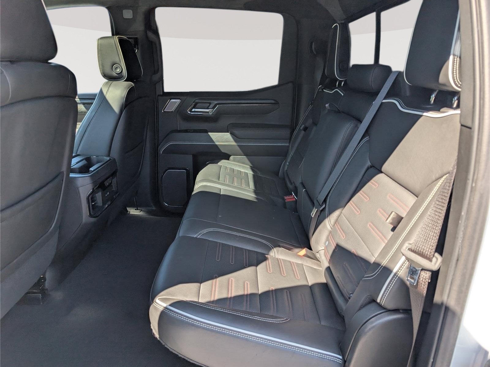 Used 2023 GMC Sierra 1500 AT4X w/ AT4X AEV Edition AWD/4WD image 15