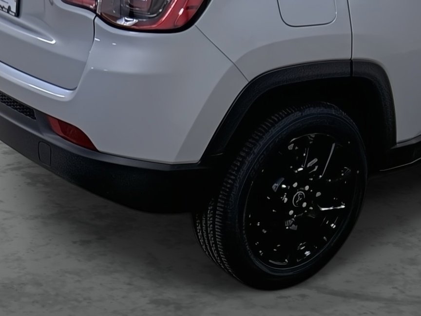 New 2026 Jeep Compass Latitude image 12