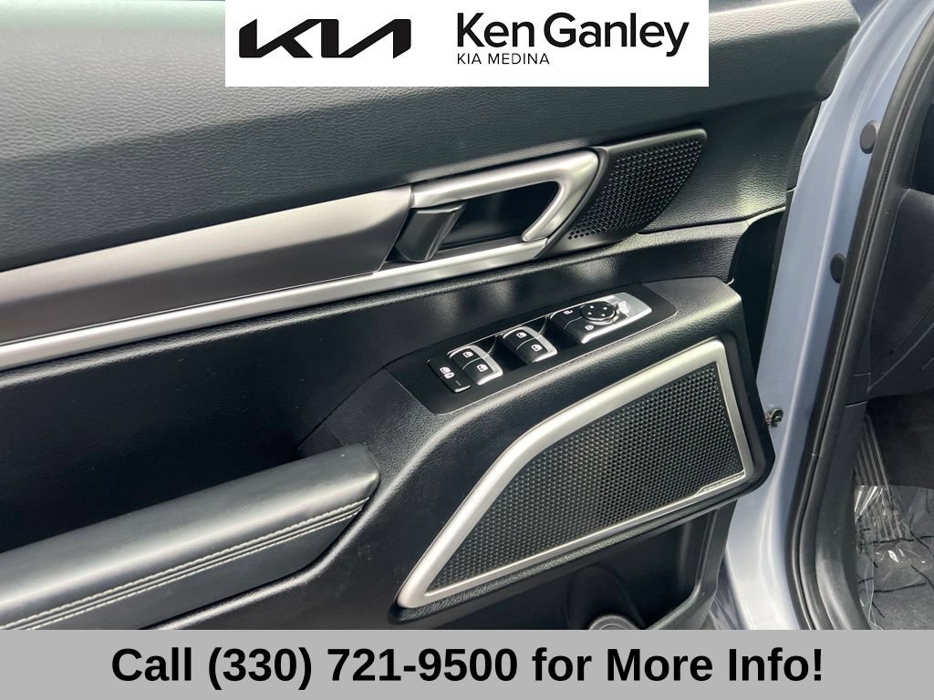 Used 2024 Kia Telluride LX FWD image 25