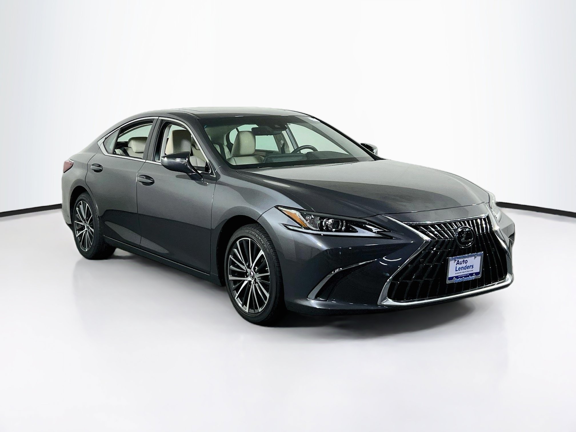 Used 2023 Lexus ES 350 w/ Premium Package FWD image 3