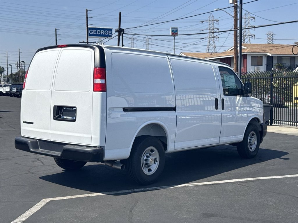 New 2026 Chevrolet Express 2500 w/ Driver Convenience Package RWD image 5