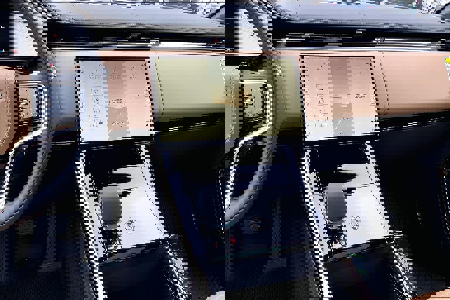 New 2026 Land Rover Range Rover Sport SE AWD/4WD image 8