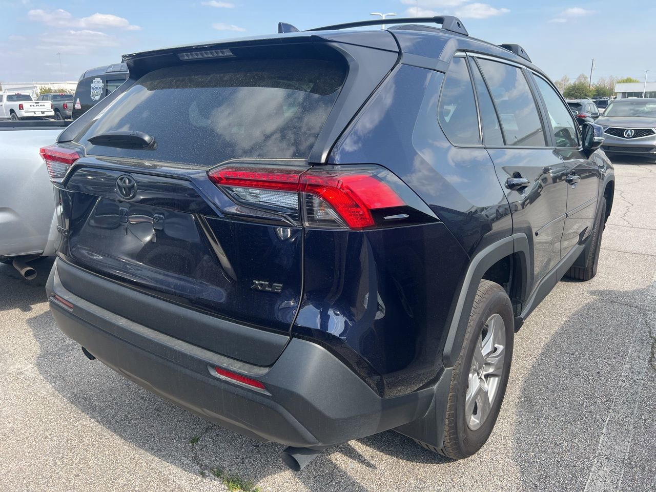 Used 2025 Toyota RAV4 XLE w/ Convenience Package image 4