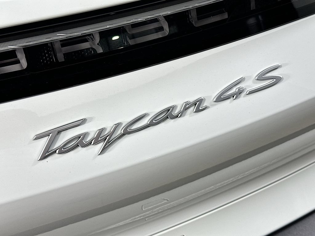 New 2025 Porsche Taycan 4S AWD/4WD image 34