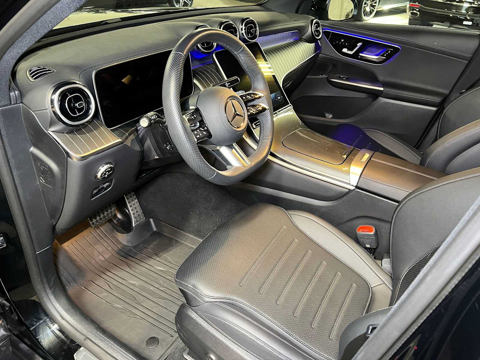 Certified 2026 Mercedes-Benz GLC 300 4MATIC image 26