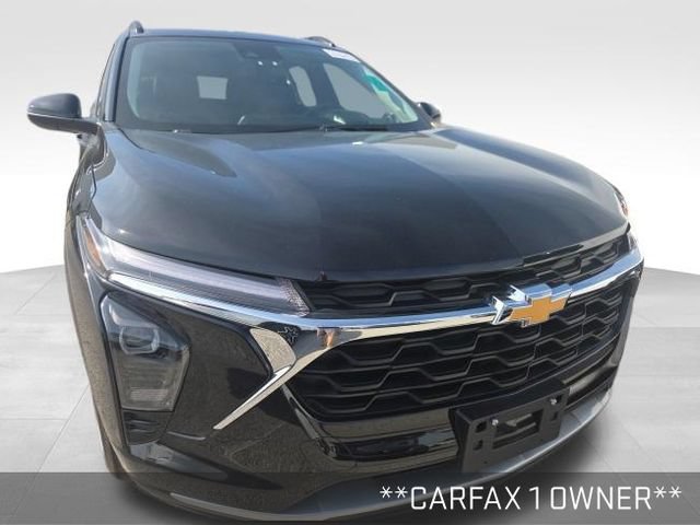 Used 2025 Chevrolet Trax LT w/ Driver Confidence Package FWD video 2