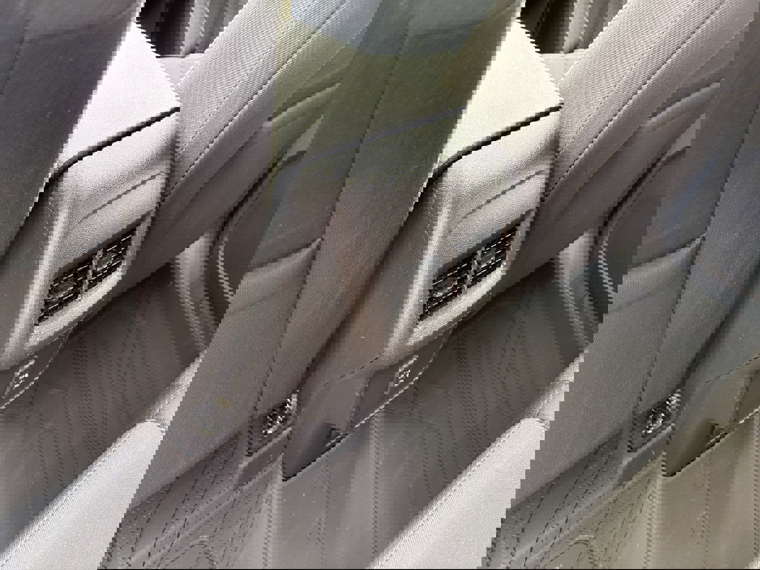 Used 2021 Chevrolet Equinox LT image 31