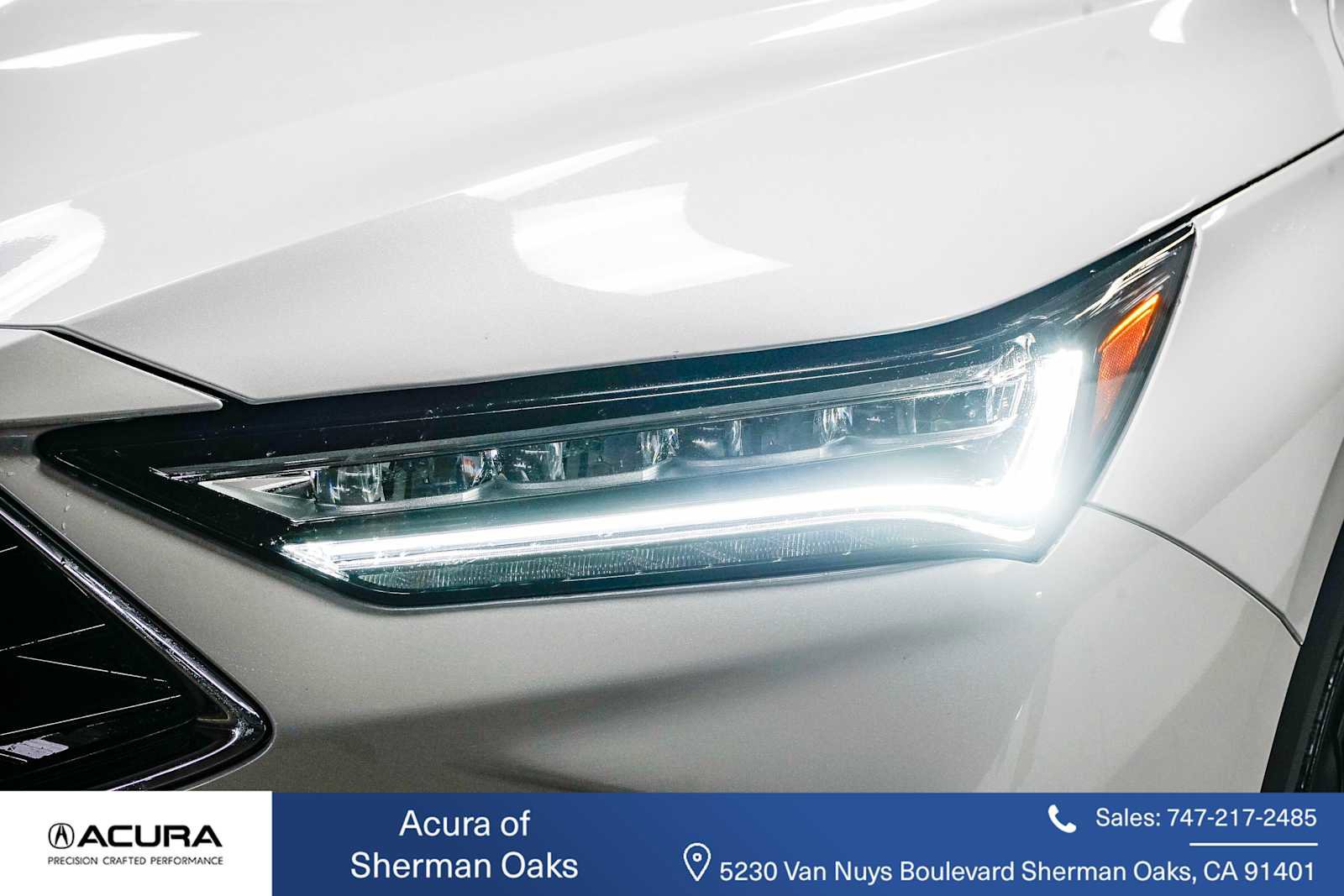 Used 2025 Acura MDX SH-AWD w/ Technology Package image 18