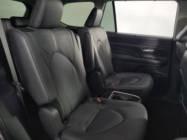 Used 2026 Toyota Grand Highlander AWD image 14