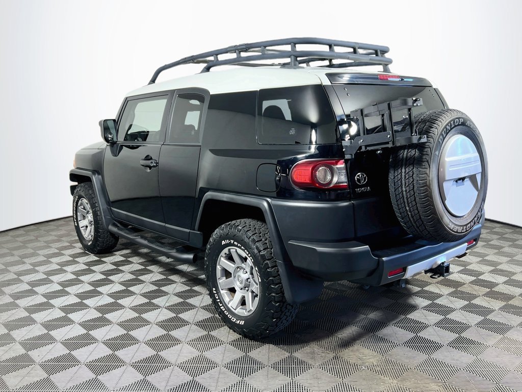 Used 2014 Toyota FJ Cruiser 4WD w/ Convenience Package image 5