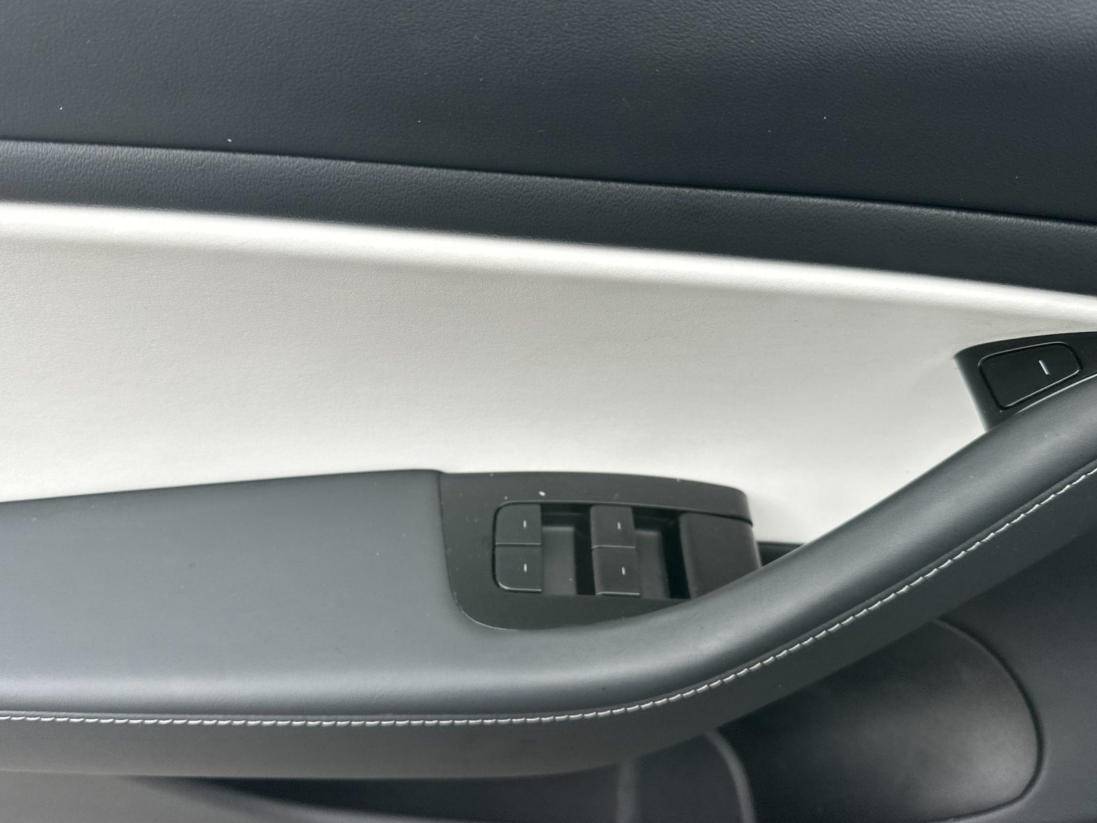 Used 2019 Tesla Model 3 Long Range AWD/4WD image 11