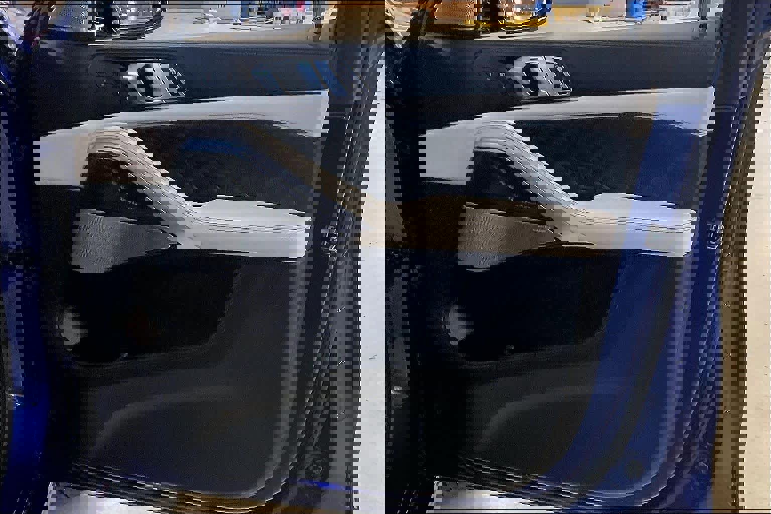 Used 2021 BMW X6 M w/ Competition Package image 21