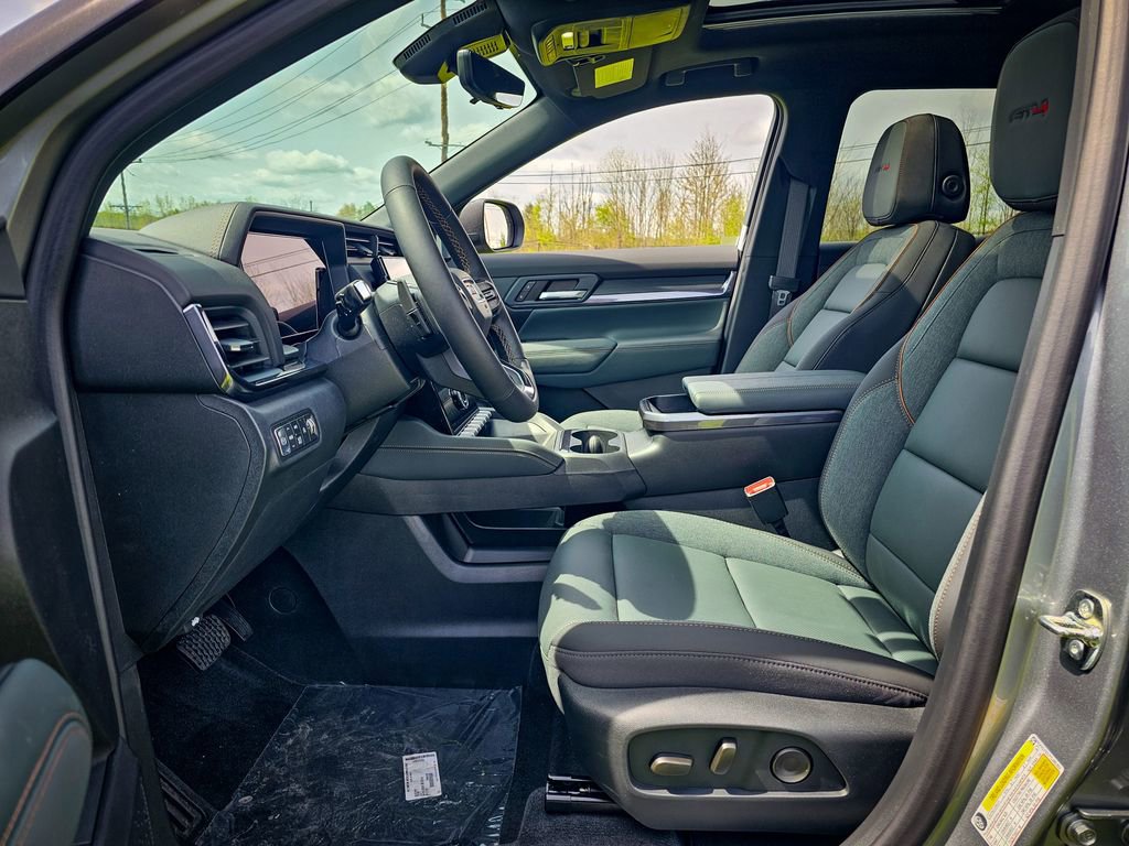 New 2026 GMC Terrain AT4 w/ Convenience Package III AWD/4WD image 13
