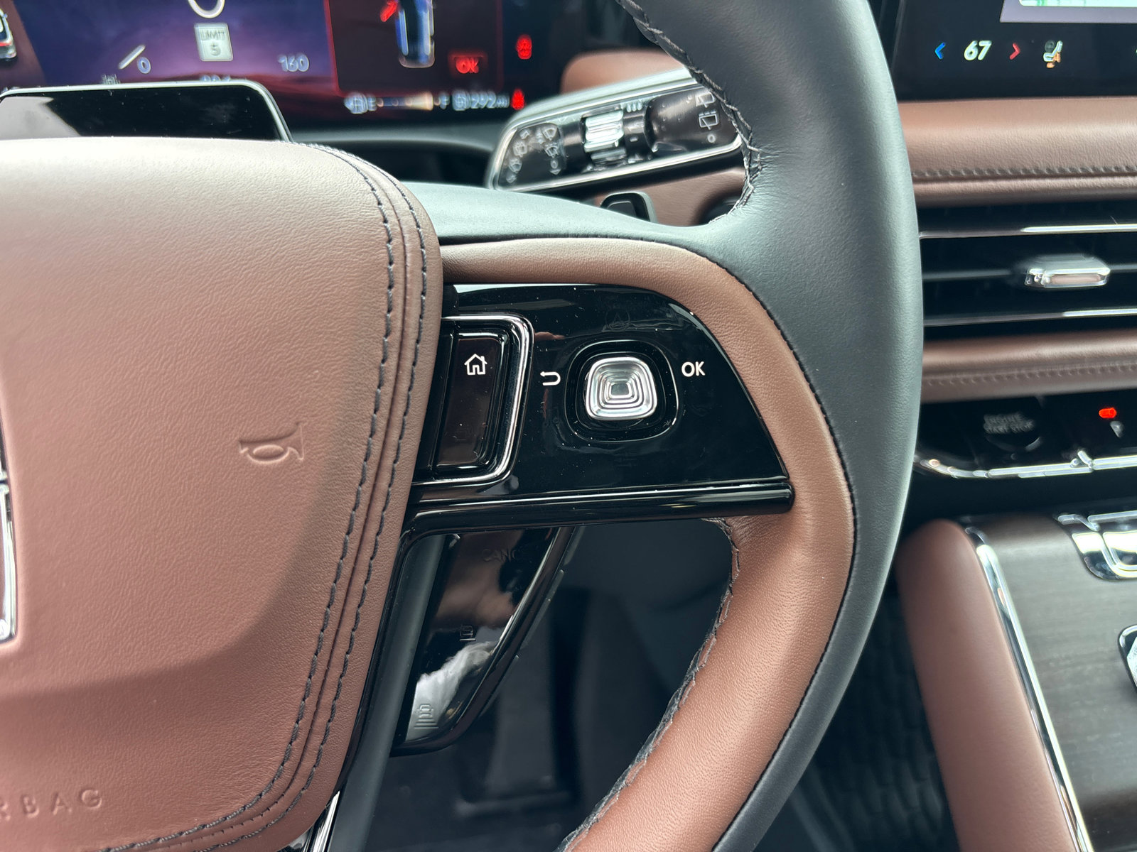 New 2026 Lincoln Aviator Reserve image 18