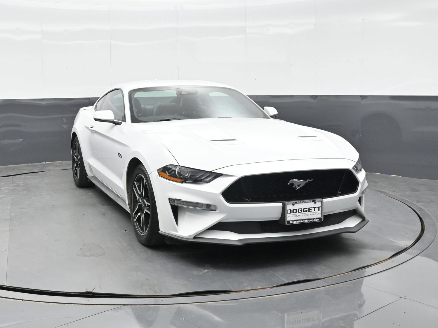 Used 2022 Ford Mustang GT Premium w/ Equipment Group 401A RWD image 9
