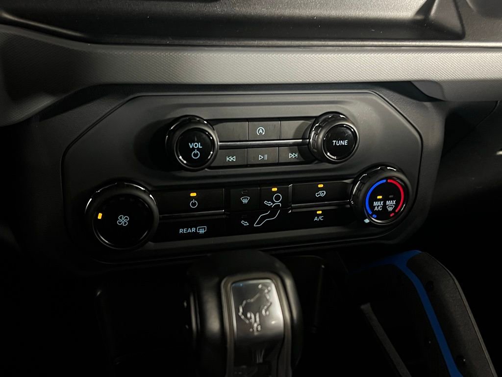 Used 2022 Ford Bronco Black Diamond w/ Sasquatch Package image 17