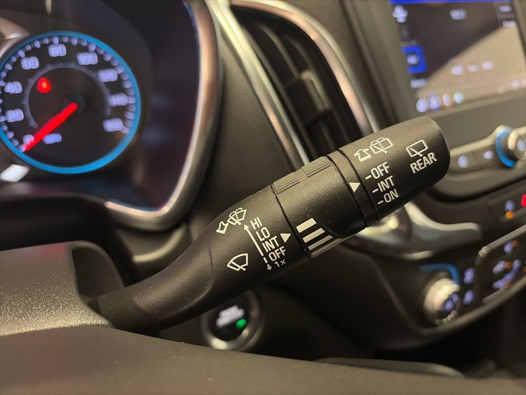 Used 2023 Chevrolet Equinox LT AWD/4WD image 23