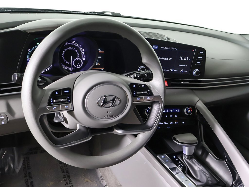 Used 2023 Hyundai Elantra Blue image 22