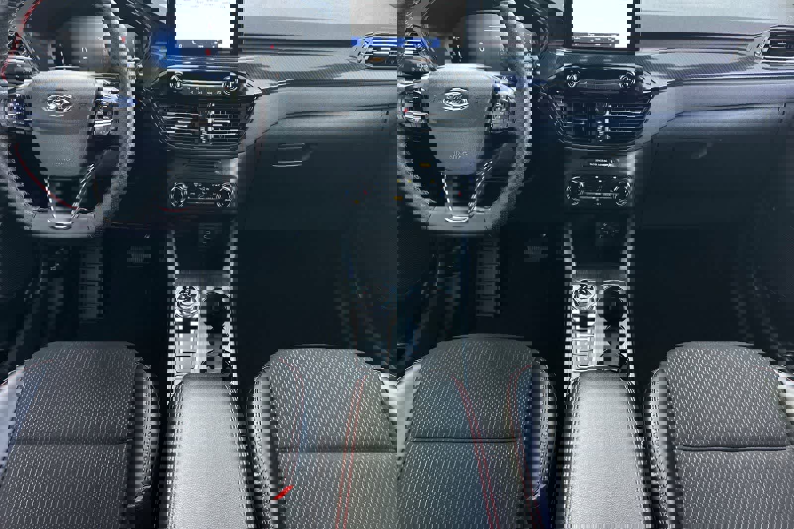 Used 2025 Ford Escape ST-Line image 4