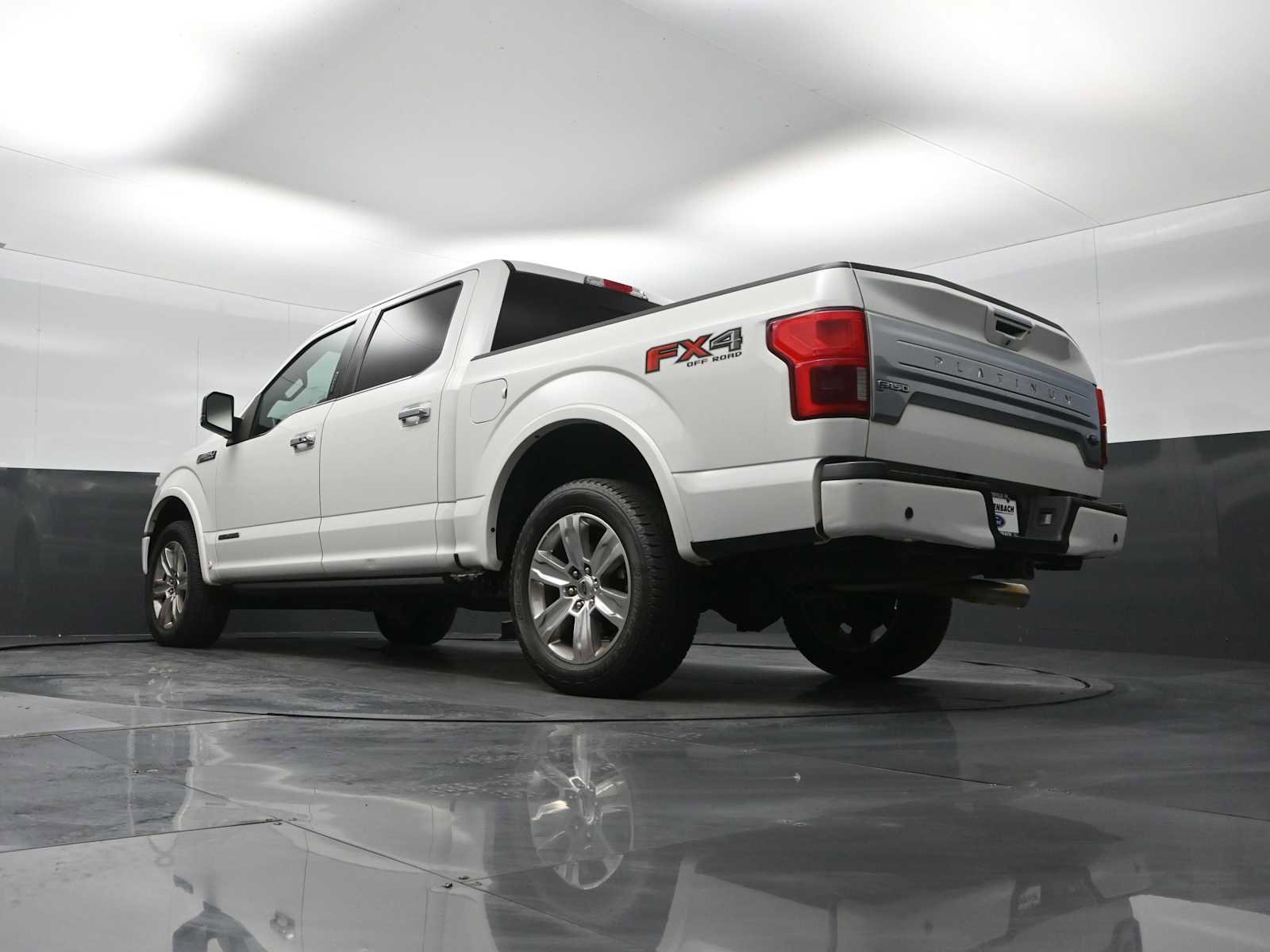 Used 2020 Ford F150 Platinum w/ Equipment Group 701A Luxury image 31