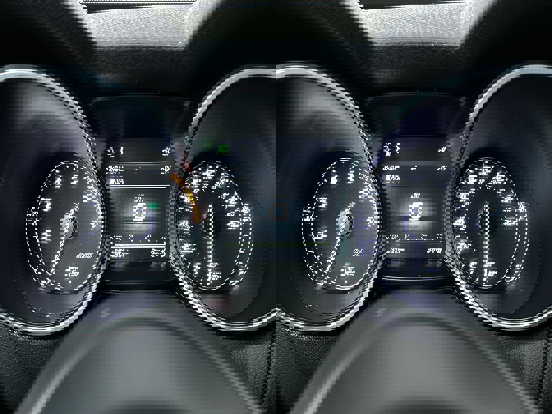 Used 2018 Alfa Romeo Stelvio Ti image 17