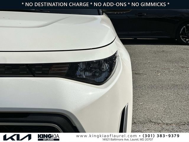 Used 2023 Kia Soul LX image 28