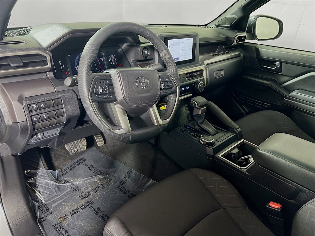 Certified 2025 Toyota Tacoma SR5 image 10