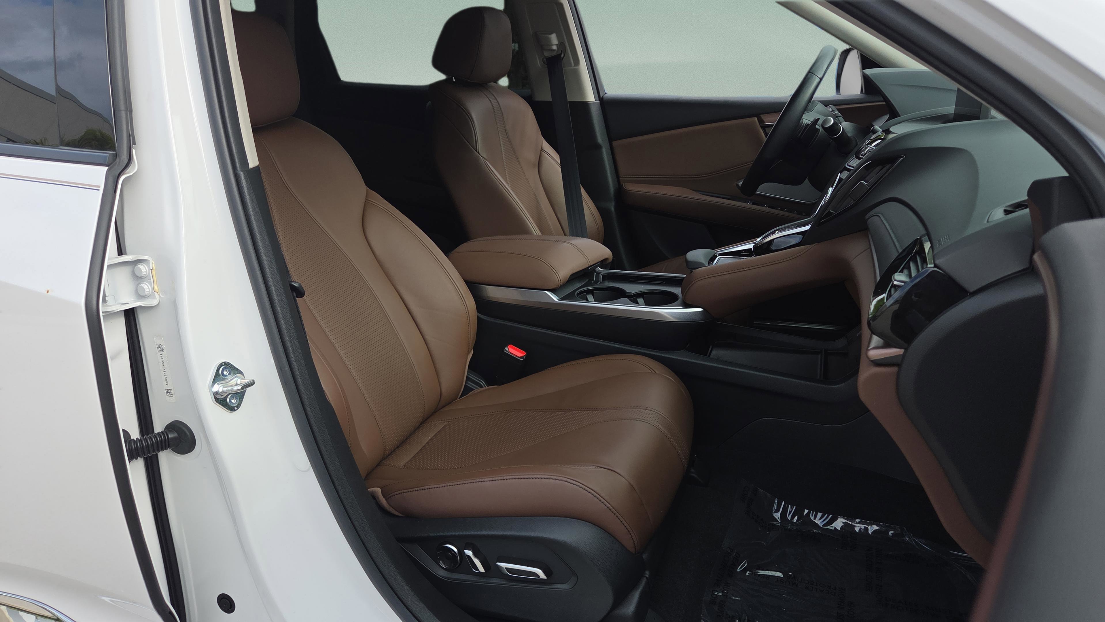 Used 2025 Acura RDX SH-AWD w/ Technology Package image 18