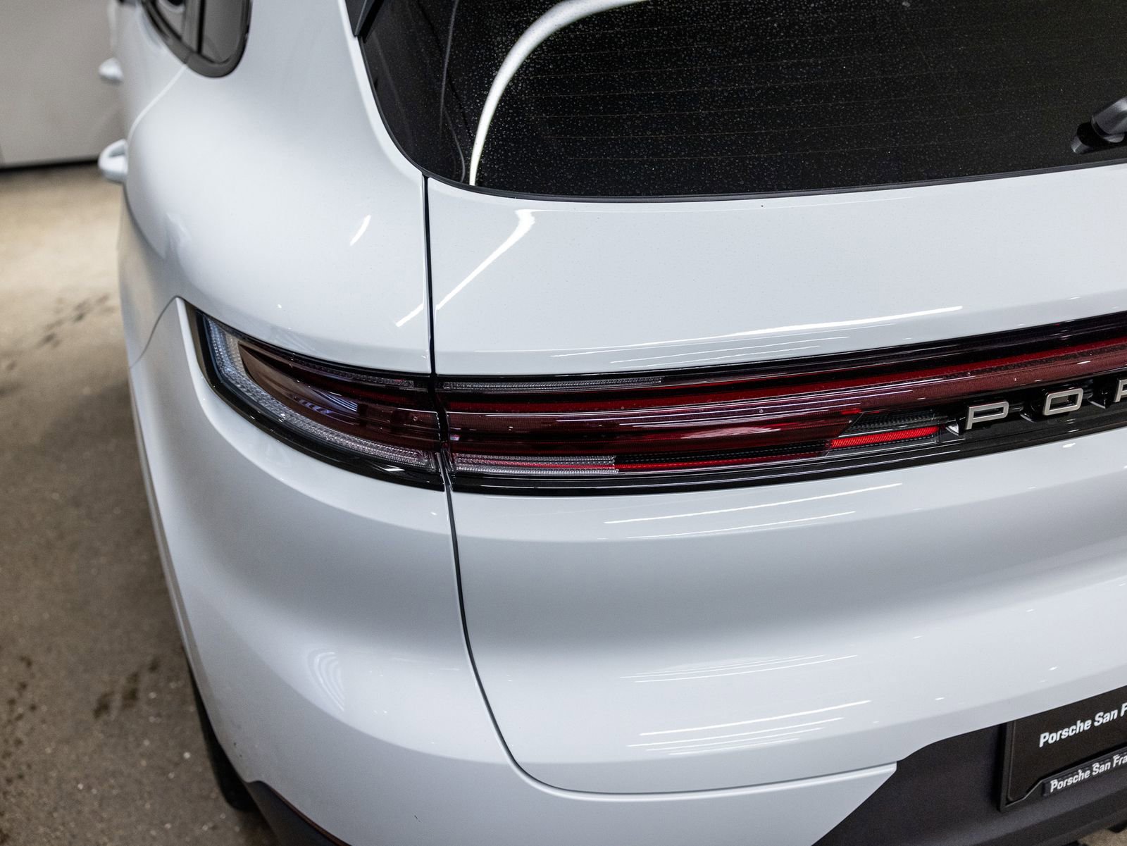 Certified 2025 Porsche Cayenne image 20