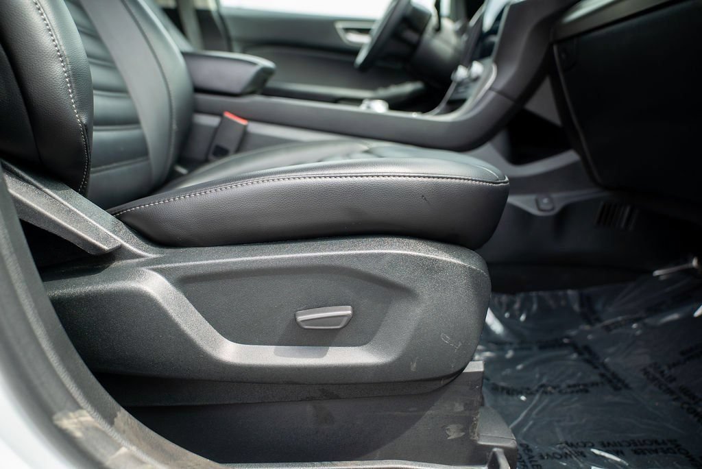 Used 2022 Ford Edge SEL AWD/4WD image 15