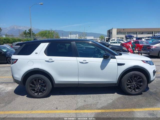 Used 2018 Land Rover Discovery Sport SE AWD/4WD image 5