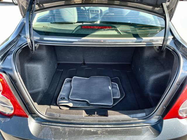 Used 2015 Chevrolet Sonic LT FWD image 21