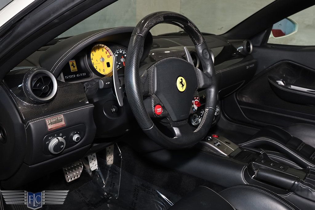 Used 2011 Ferrari 599 GTB Fiorano RWD image 28