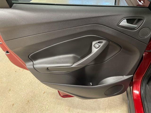 Used 2014 Ford Escape Titanium w/ Equipment Group 401A image 24