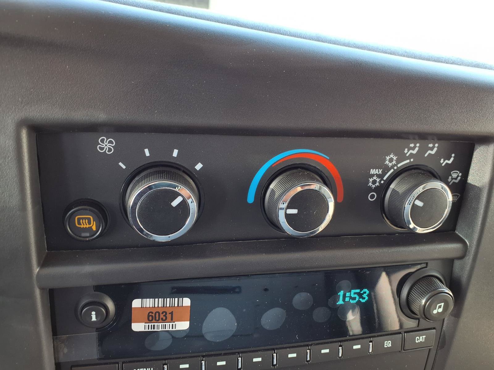 New 2026 GMC Savana 3500 w/ Driver Convenience Package RWD image 4