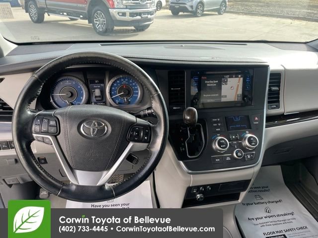 Used 2015 Toyota Sienna XLE w/ XLE Navigation Package image 12