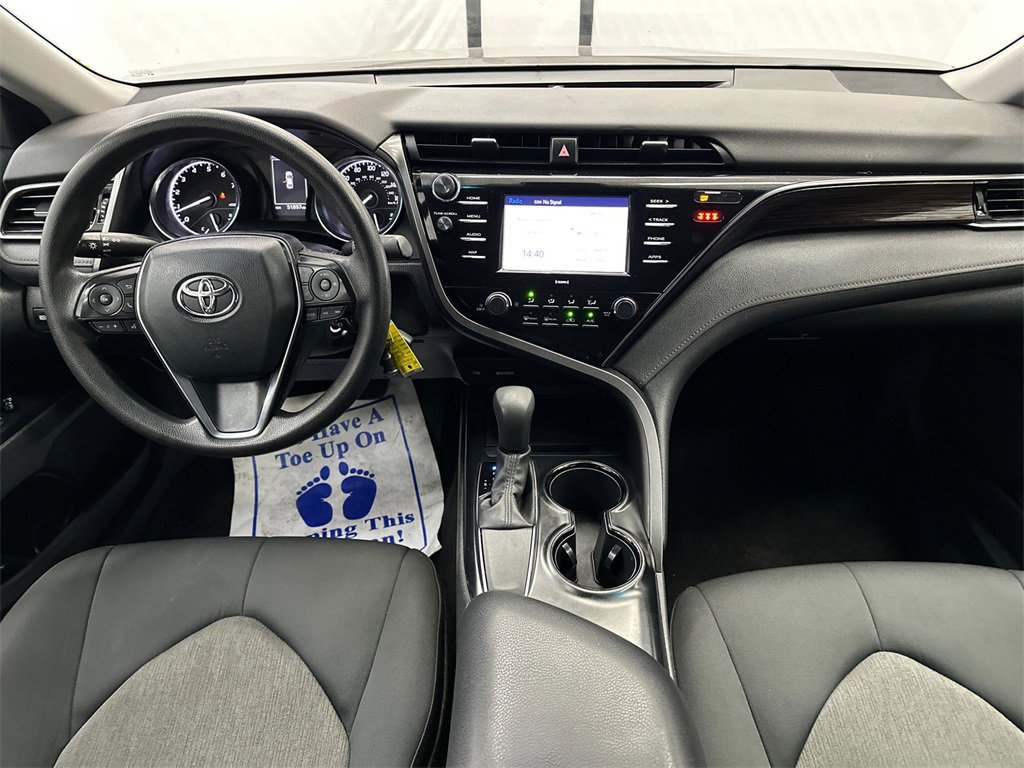 Used 2020 Toyota Camry LE image 21