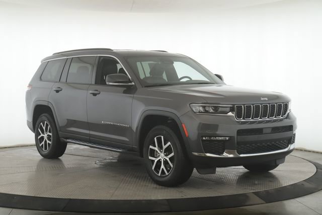 Used 2024 Jeep Grand Cherokee L Limited image 2