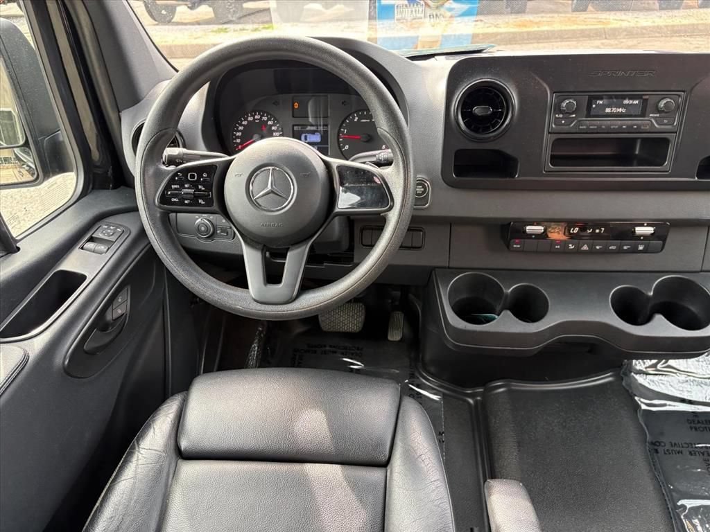 Used 2019 Mercedes-Benz Sprinter 2500 image 20
