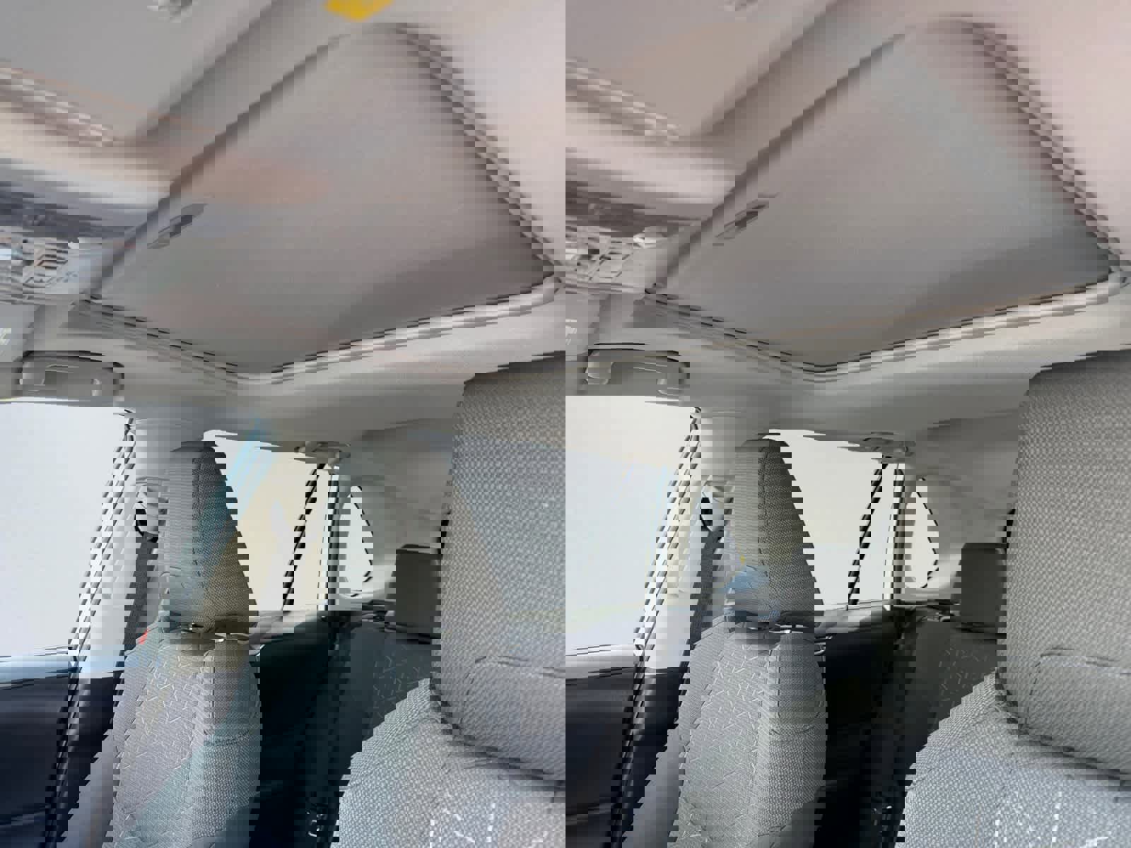 Used 2021 Toyota RAV4 XLE image 11