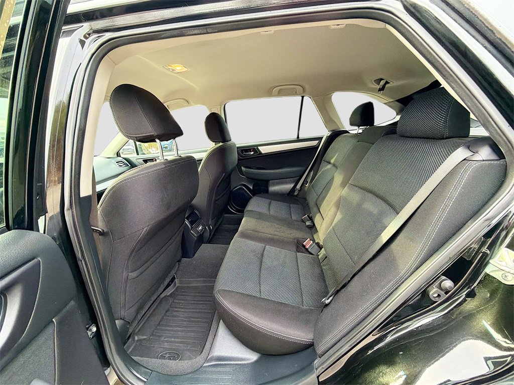 Used 2018 Subaru Outback 2.5i Premium image 23