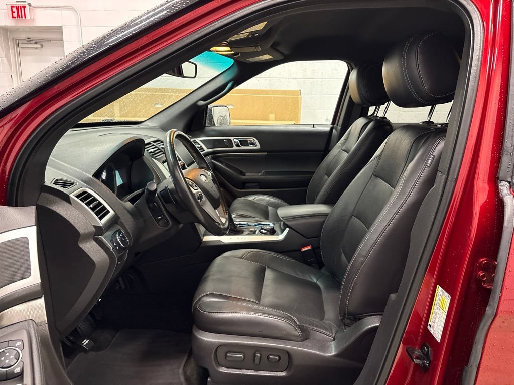 Used 2015 Ford Explorer Sport w/ Equipment Group 401A AWD/4WD image 16