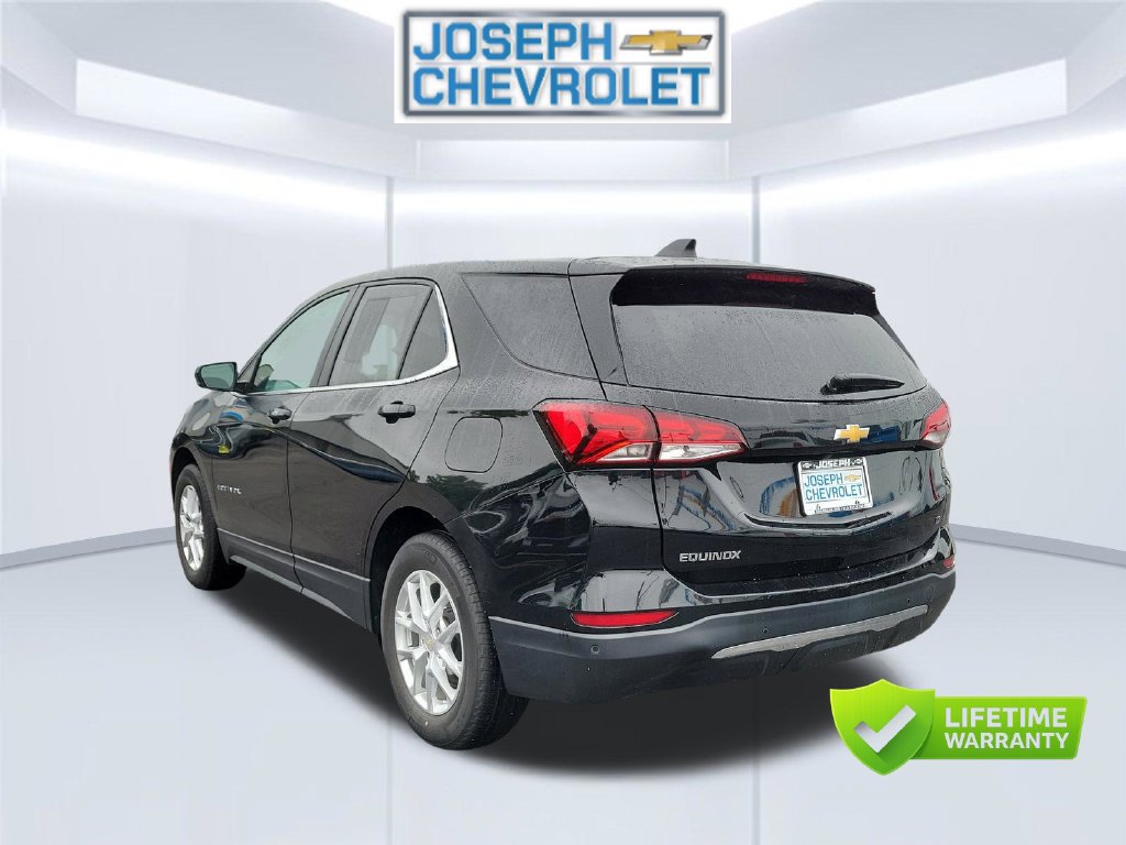 Used 2023 Chevrolet Equinox LT FWD image 4